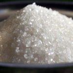 O Açúcar branco e seus riscos para a saúde