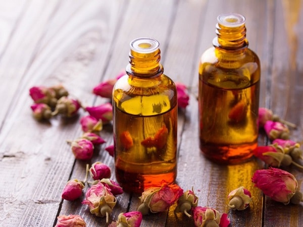 óleo essencial aromaterapia saúde pele cabelos stress unhas envelhecimento